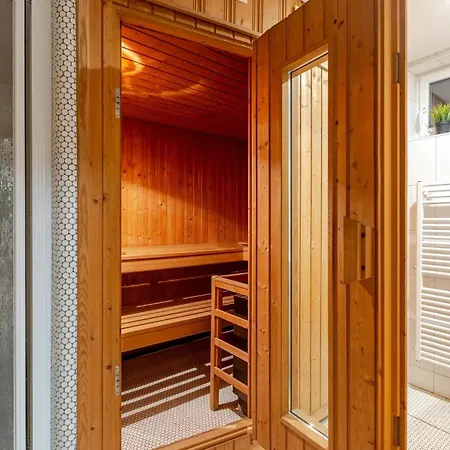 Family Mansion In Βίλα Κολωνία